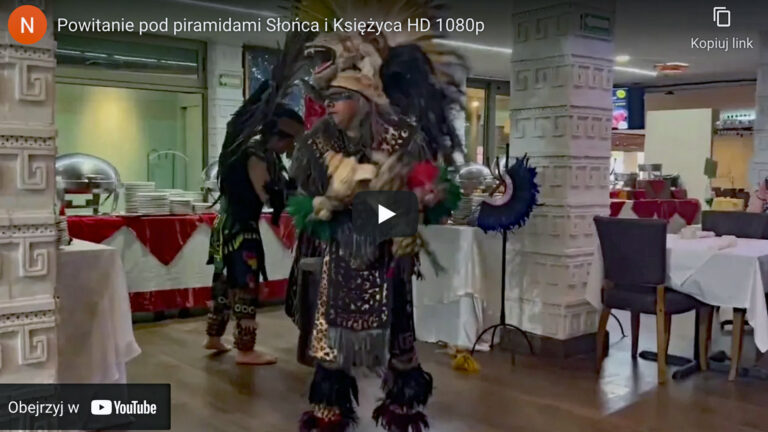 Powitanie pod piramidą Słońca ￼